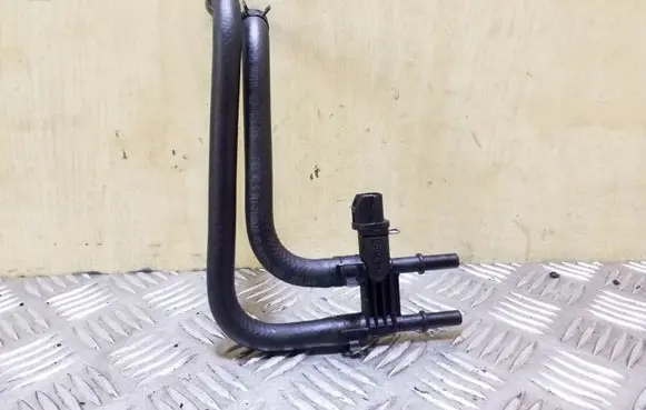 Hyundai Santa Fe Other engine bay part