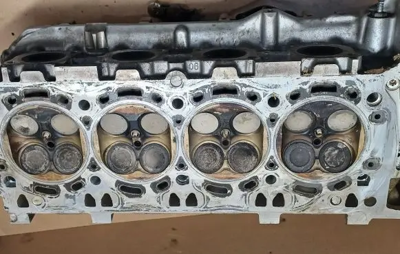 BMW 5 F10 F11 Engine head 7603475