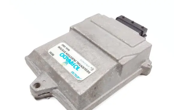 Opel Omega B2 LP gas control unit module 67R014313