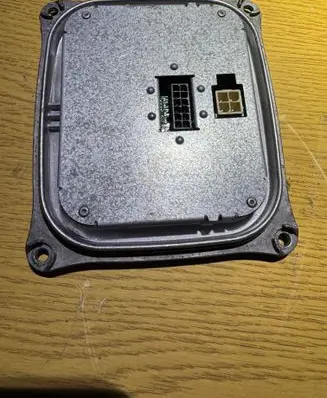 Peugeot 308 Xenon control unit/module 130732940300