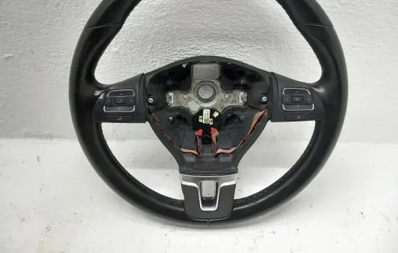 Volkswagen Jetta V Steering wheel