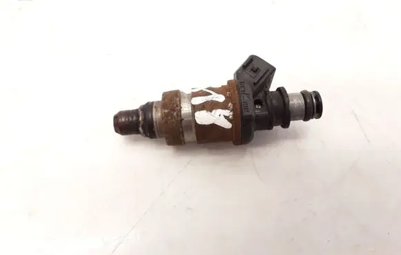 Honda Legend III KA9 Fuel injector