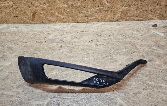 Volvo XC90 Front bumper corner part panel trim 31383801