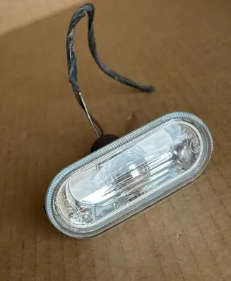 Volkswagen Golf IV Front fender indicator light 1J0949117 48435