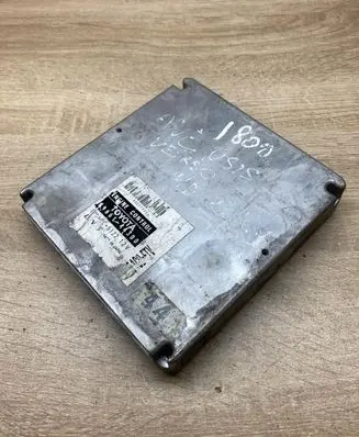 Toyota Avensis Verso Engine control unit/module ECU 8966144300