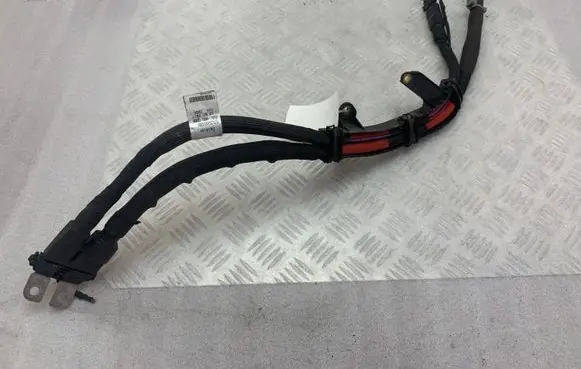 Mercedes-Benz E W238 Wires (starter motor) A2535401001
