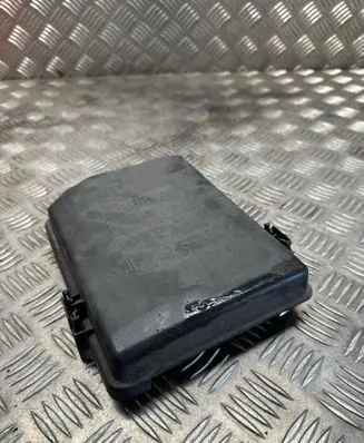 Opel Astra K Fuse box cover 39019198