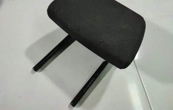 Peugeot 308 Front seat headrest 