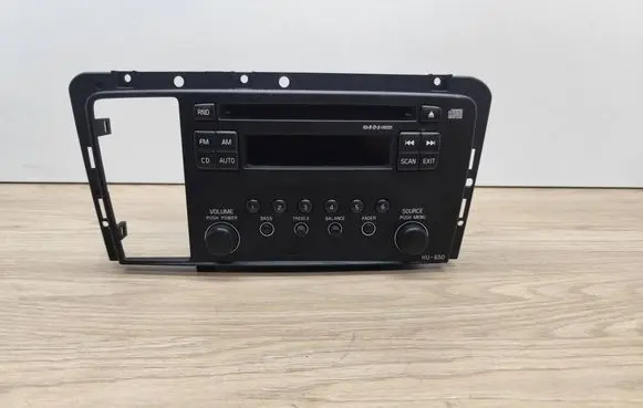 Volvo V70 Radio/CD/DVD/GPS head unit 30797204 71057280