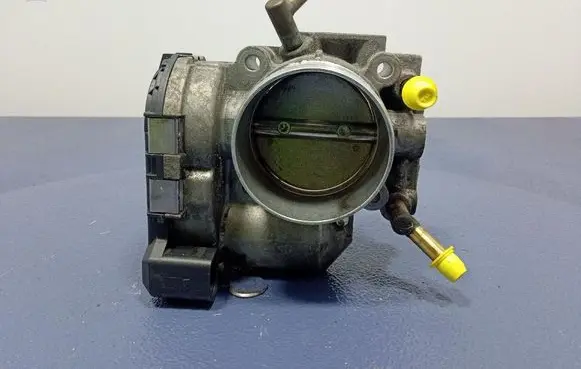 Skoda Octavia Mk2 (1Z) Throttle body valve 06A133062Q
