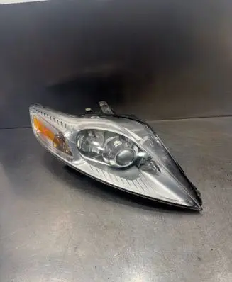 Ford Mondeo MK IV Headlight/headlamp 