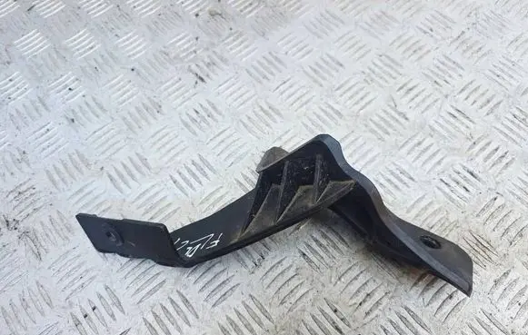 Citroen C4 Cactus Fender mounting bracket 9805295880