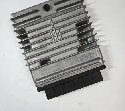 Ford Mondeo Mk III Engine control unit/module 4S7112A650MD 28011236 R0411C020M