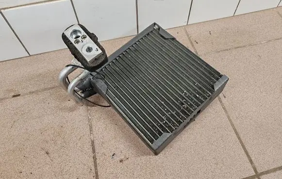 Nissan Note (E11) Air conditioning (A/C) radiator (interior) 668621M