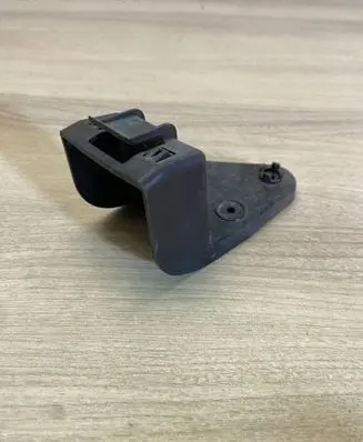 Nissan Qashqai Front bumper mounting bracket