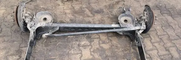 Renault Trafic III (X82) Rear axle beam 
