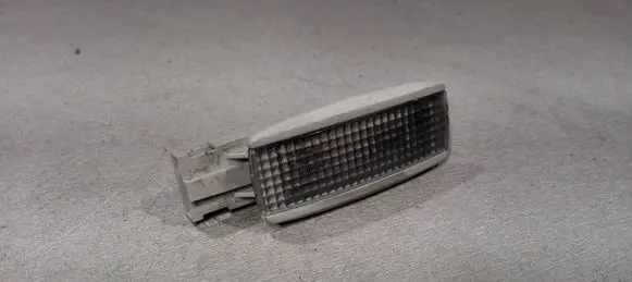 Volkswagen PASSAT B5.5 Other interior light 3B0947113