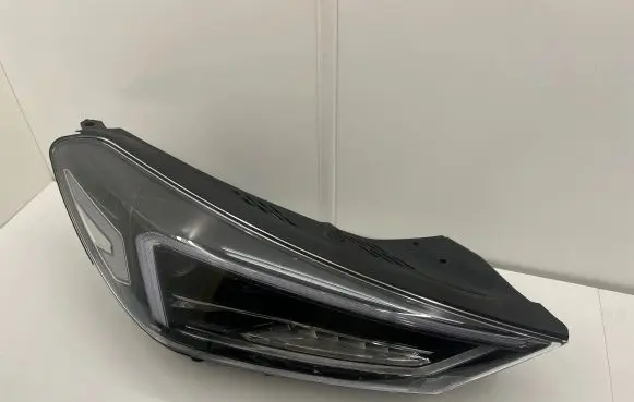 Hyundai Tucson LM Headlight/headlamp D792111A20 1808163522