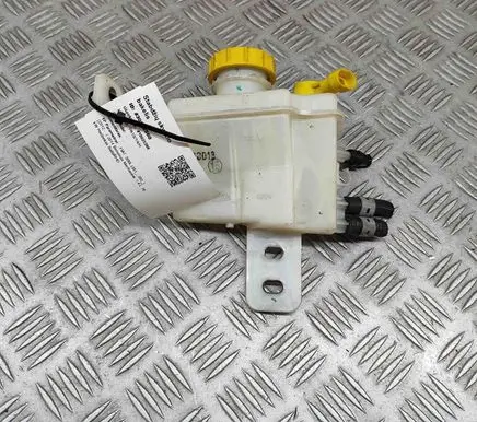 Fiat 500L Brake fluid reservoir 51886921