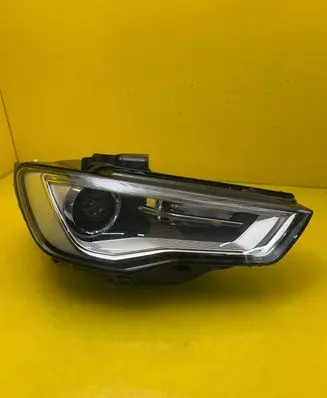 Audi A3 S3 8V Headlight/headlamp 8V0941006