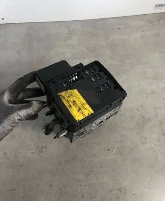 Toyota Prius (XW20) ABS Pump 4451047050 10E182186
