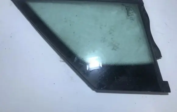 Citroen C8 Front door vent window glass four-door 