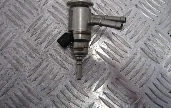 Peugeot 308 AdBlue injector 98452811780