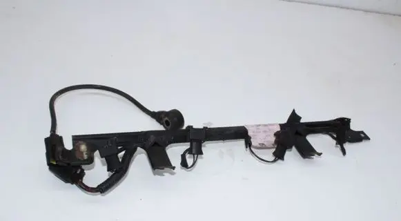 Jaguar XJ X40 Fuel main line pipe LJE3335AA