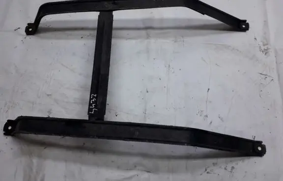 Honda Civic Fuel tank mounting bracket 