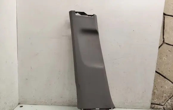 Volkswagen Golf Plus (B) pillar trim (bottom) 5M067297H