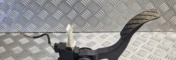 Volkswagen Golf IV Accelerator throttle pedal 0281002342 1J1721503K