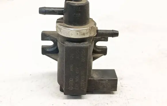 Volkswagen Golf IV Turbo solenoid valve 1J0906627 72290320