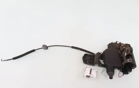 Volkswagen PASSAT B5 Front door lock