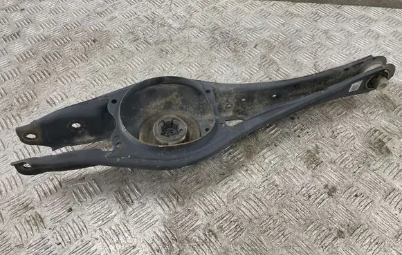 Volkswagen PASSAT B8 Rear upper control arm/wishbone 3Q0505311E