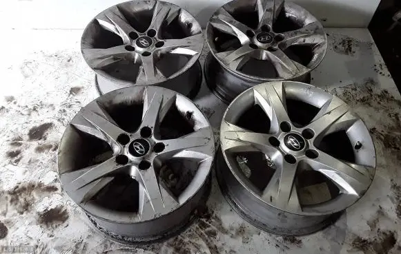 Hyundai i40 R16 alloy rim 