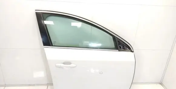 Volvo V60 Front door