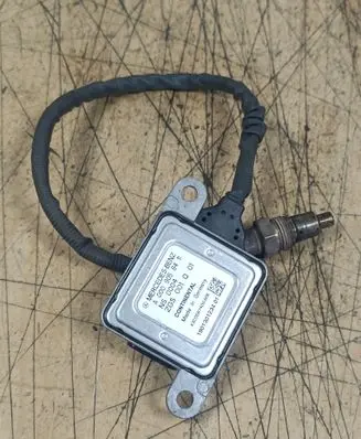 Mercedes-Benz V Class W447 Lambda probe sensor A0009058411