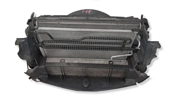 Mercedes-Benz C AMG W204 Radiator set A2045000393