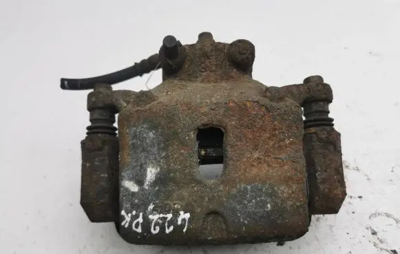 Hyundai i40 Front brake caliper