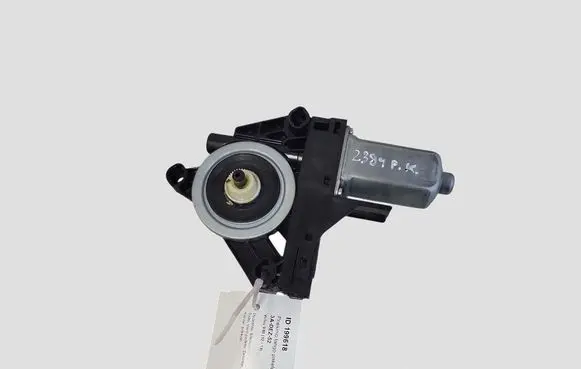 Volvo V40 Front door window regulator motor 966268103