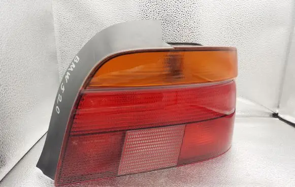 BMW 5 E39 Rear/tail lights 8358032