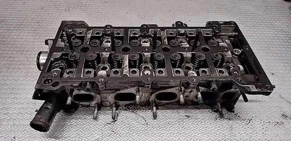 Opel Insignia A Engine head 55571949