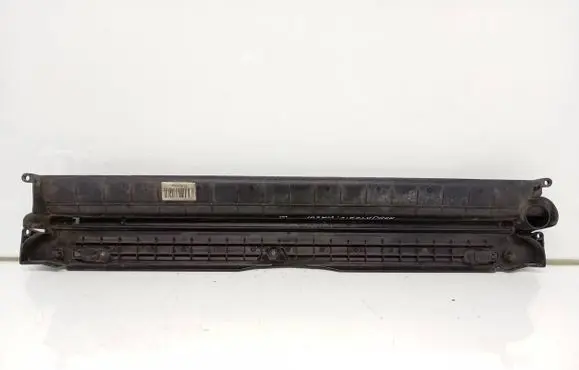 BMW 5 E60 E61 Radiator mount bracket 7787830 22793115 7787830-05