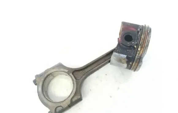 Mazda 3 I Piston with connecting rod