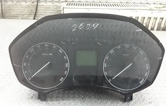Skoda Octavia Mk2 (1Z) Speedometer (instrument cluster) 1Z0920810D