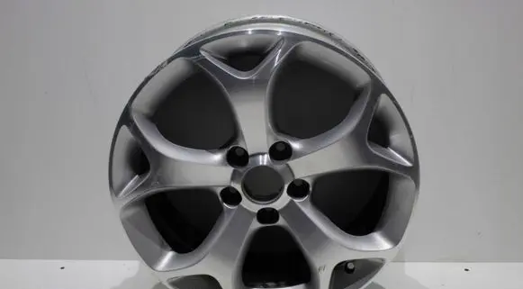 Opel Adam R17 alloy rim 