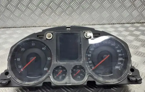 Volkswagen PASSAT B6 Speedometer (instrument cluster) A2C53145550