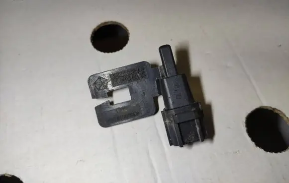 Jeep Compass Outside/exterior temperature sensor 05149265AB 90136