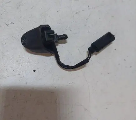 BMW 3 E90 E91 Windshield washer spray nozzle 836538503