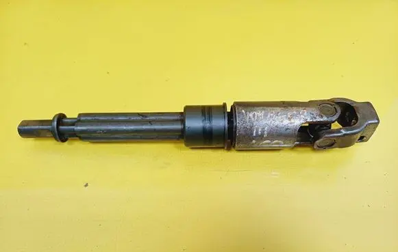 Chrysler Grand Voyager II Steering wheel axle